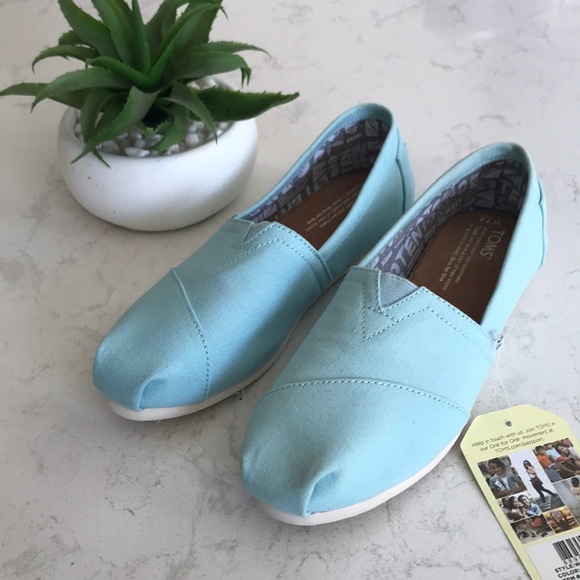 Toms Shoes - TOMS Classic Canvas Slip-ons